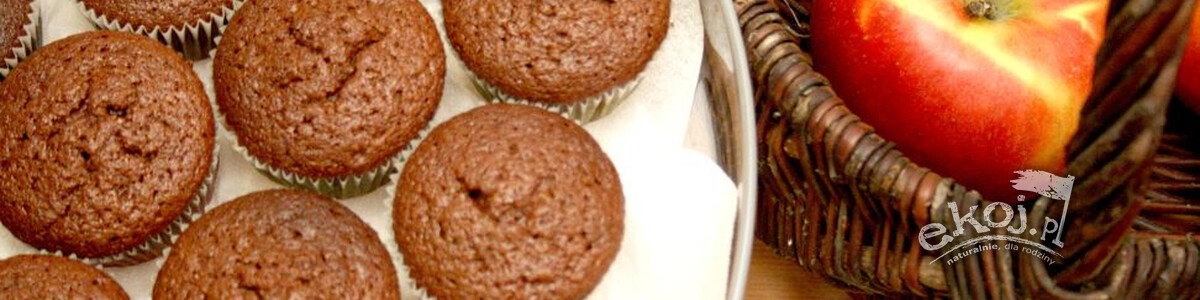 Czekoladowe muffiny z dżemem wiśniowym