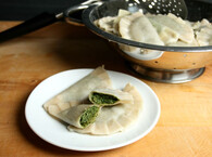 Pierogi ze szpinakiem wg 5 przemian