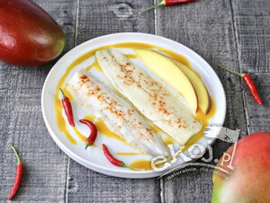 Śledzie marynowane z MANGO i CHILI w słoiku 300g Seafood